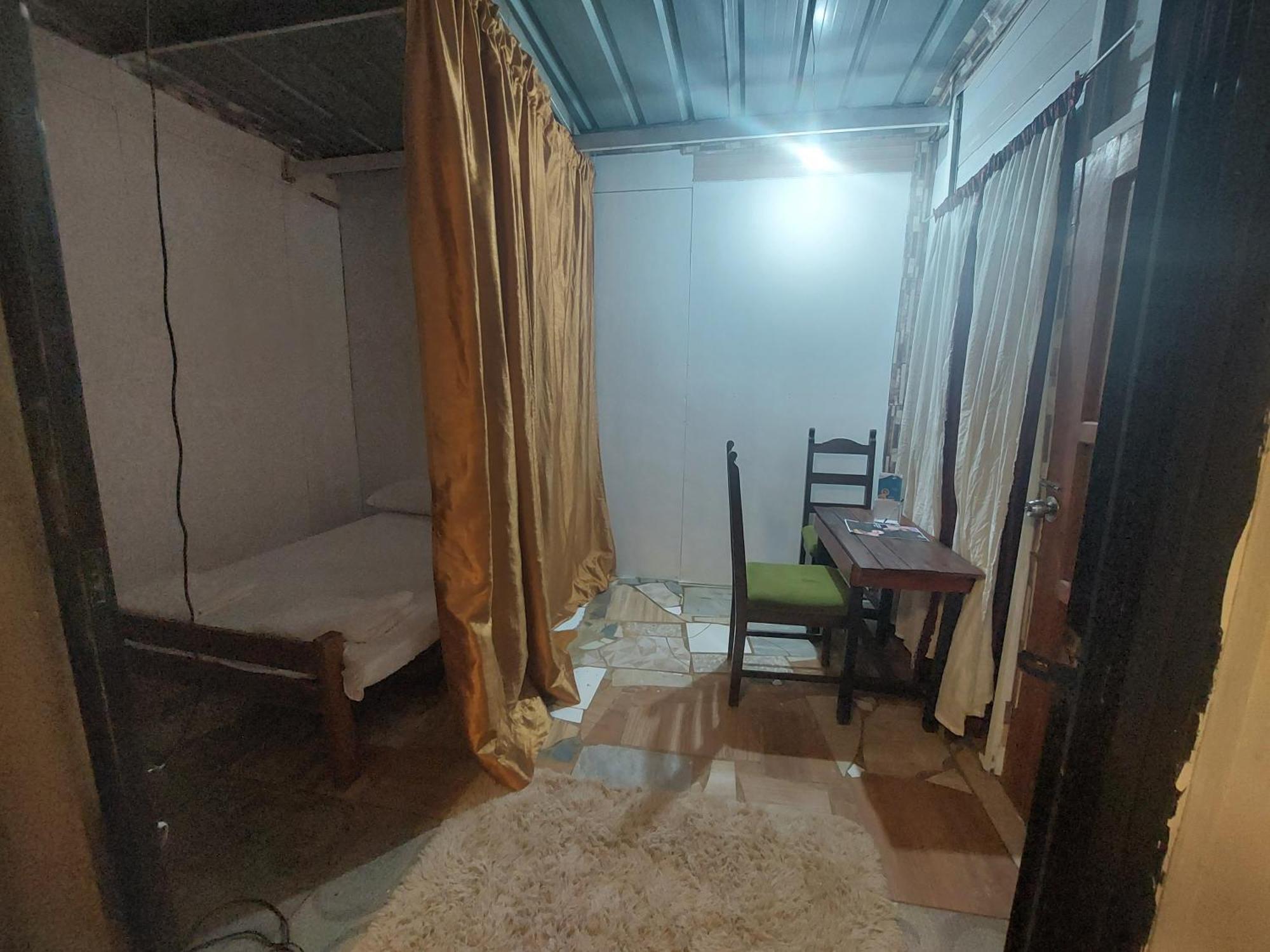 Larmar Bed And Breakfast Puerto Princesa Екстериор снимка