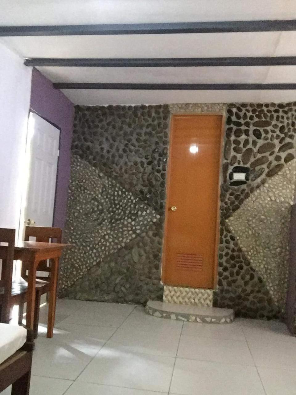 Larmar Bed And Breakfast Puerto Princesa Екстериор снимка