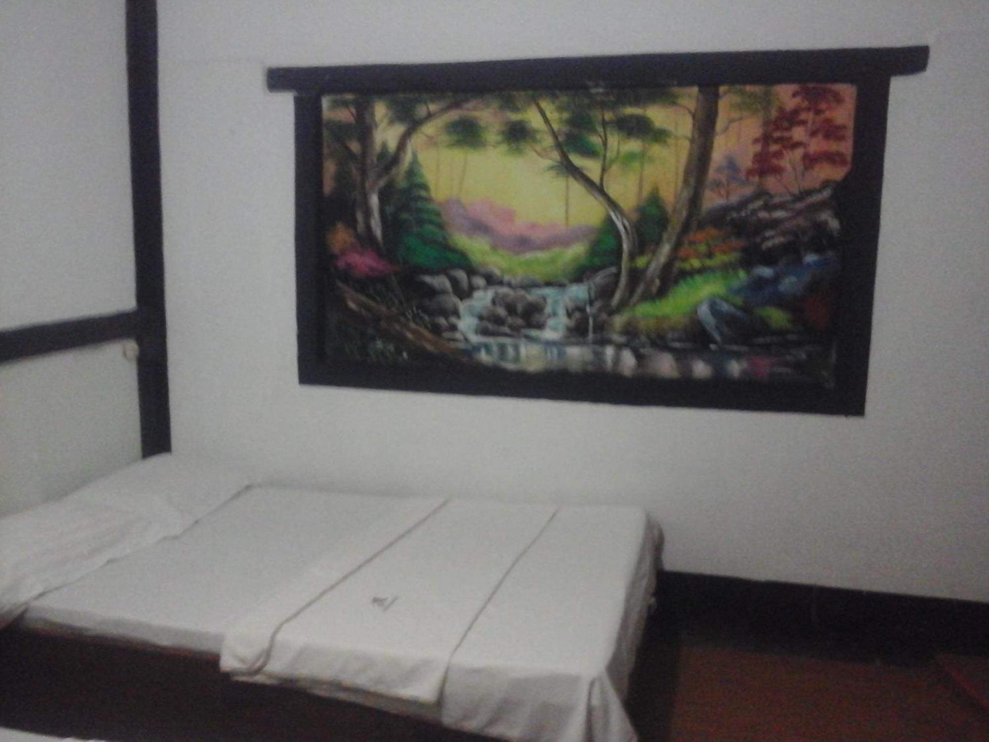 Larmar Bed And Breakfast Puerto Princesa Екстериор снимка